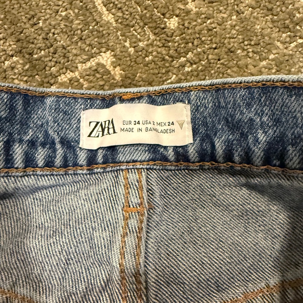 ZARA High Waisted Straight Leg Acid Wash Denim Jeans Women's Size 2 - Picture 3 of 6